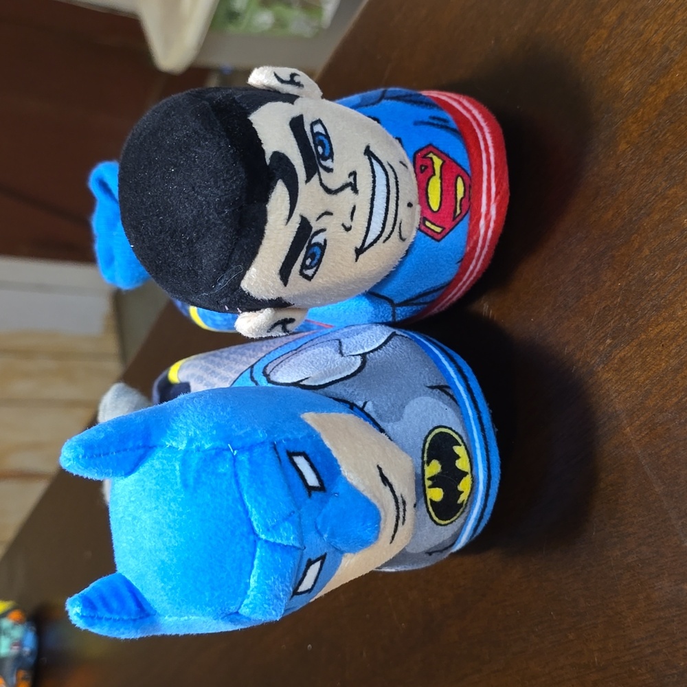 DC Comics‎ Batman Superman Kids Plush 3D Head Sock Top Slippers, Size 7/8
